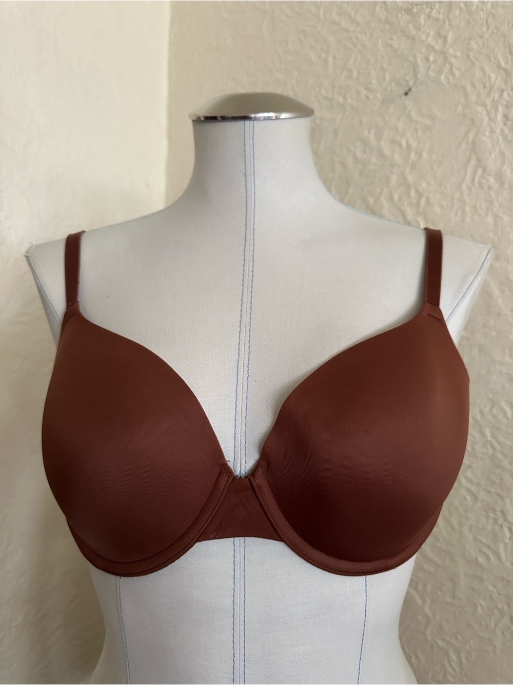 Victoria’s Secret Pink Wear Everywhere T-Shirt Lightly Lined Bra Warm Brown 36C